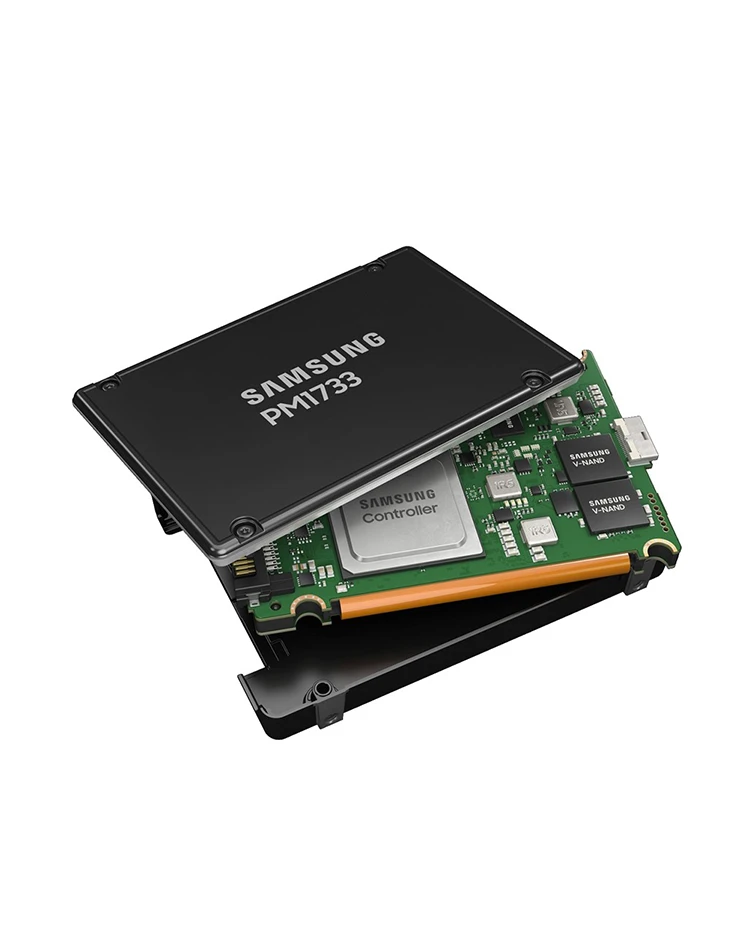 Samsung PM1743 3.84TB (PCIe 5.0 x4) 2.5" 15mm Enterprise SSD